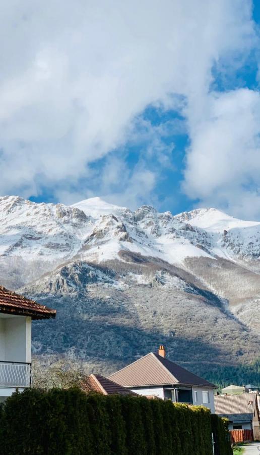 Lejla'S Guesthouse Gusinje ภายนอก รูปภาพ