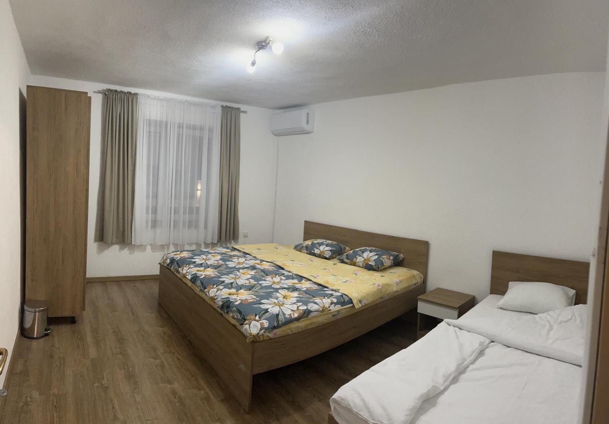 Lejla'S Guesthouse Gusinje ภายนอก รูปภาพ